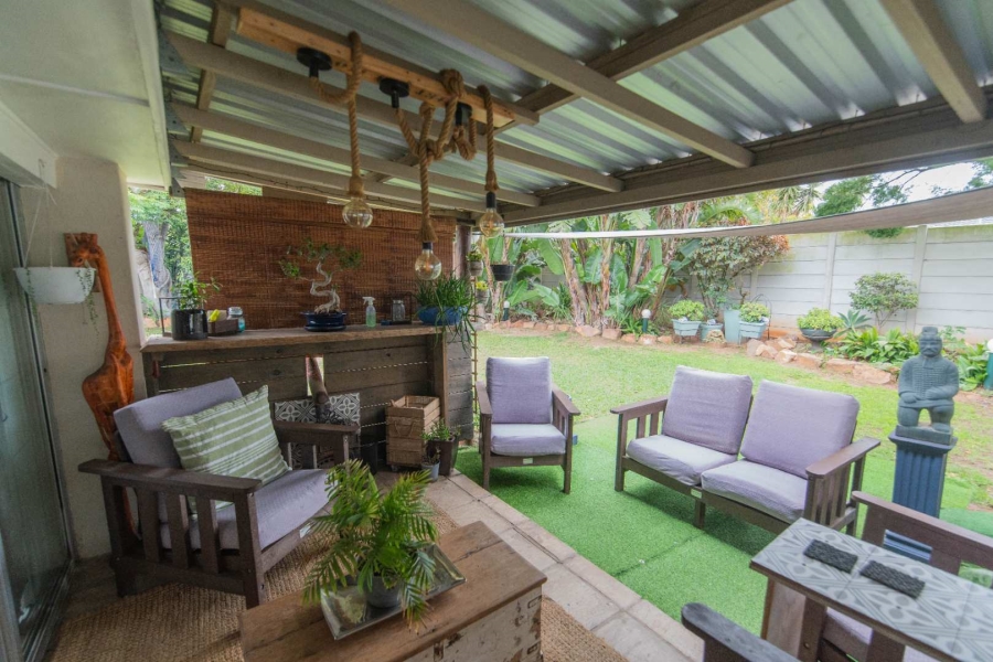 8 Bedroom Property for Sale in Summerstrand Eastern Cape